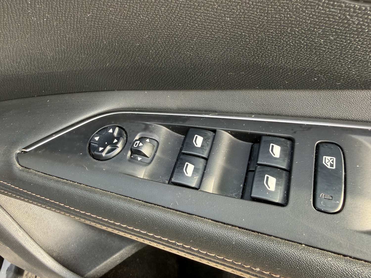 Used Peugeot 3008 2019 for sale - 77781710: Photo 25