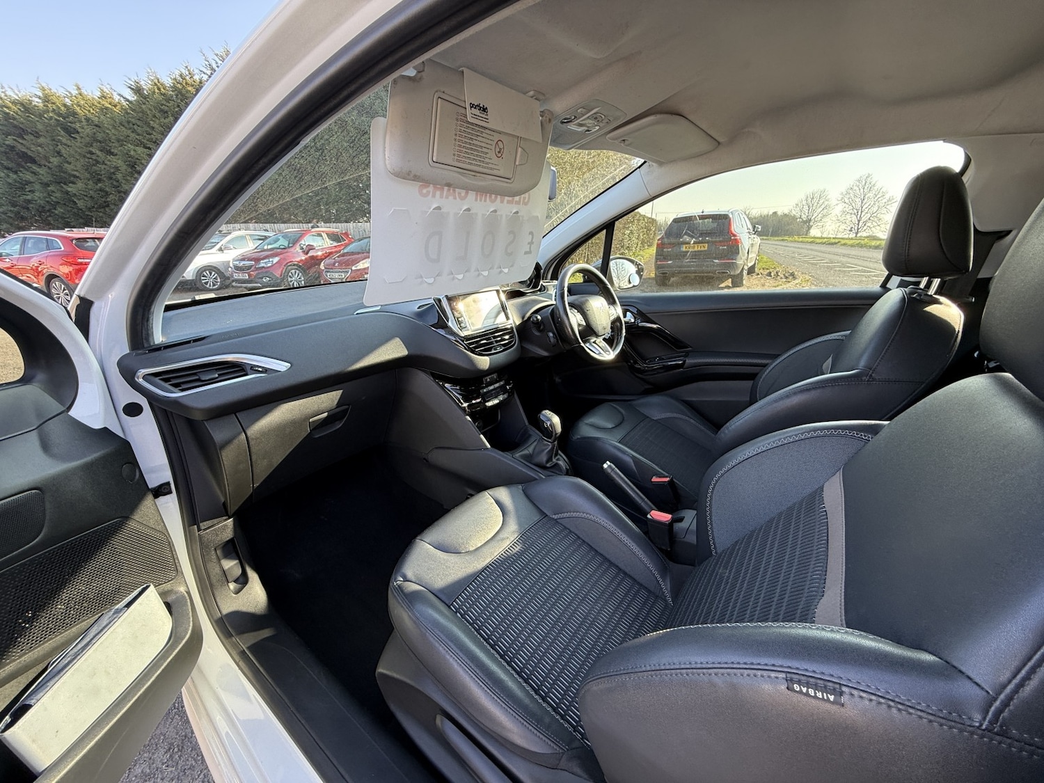 Used Peugeot 208 2013 for sale - 77759015: Photo 13