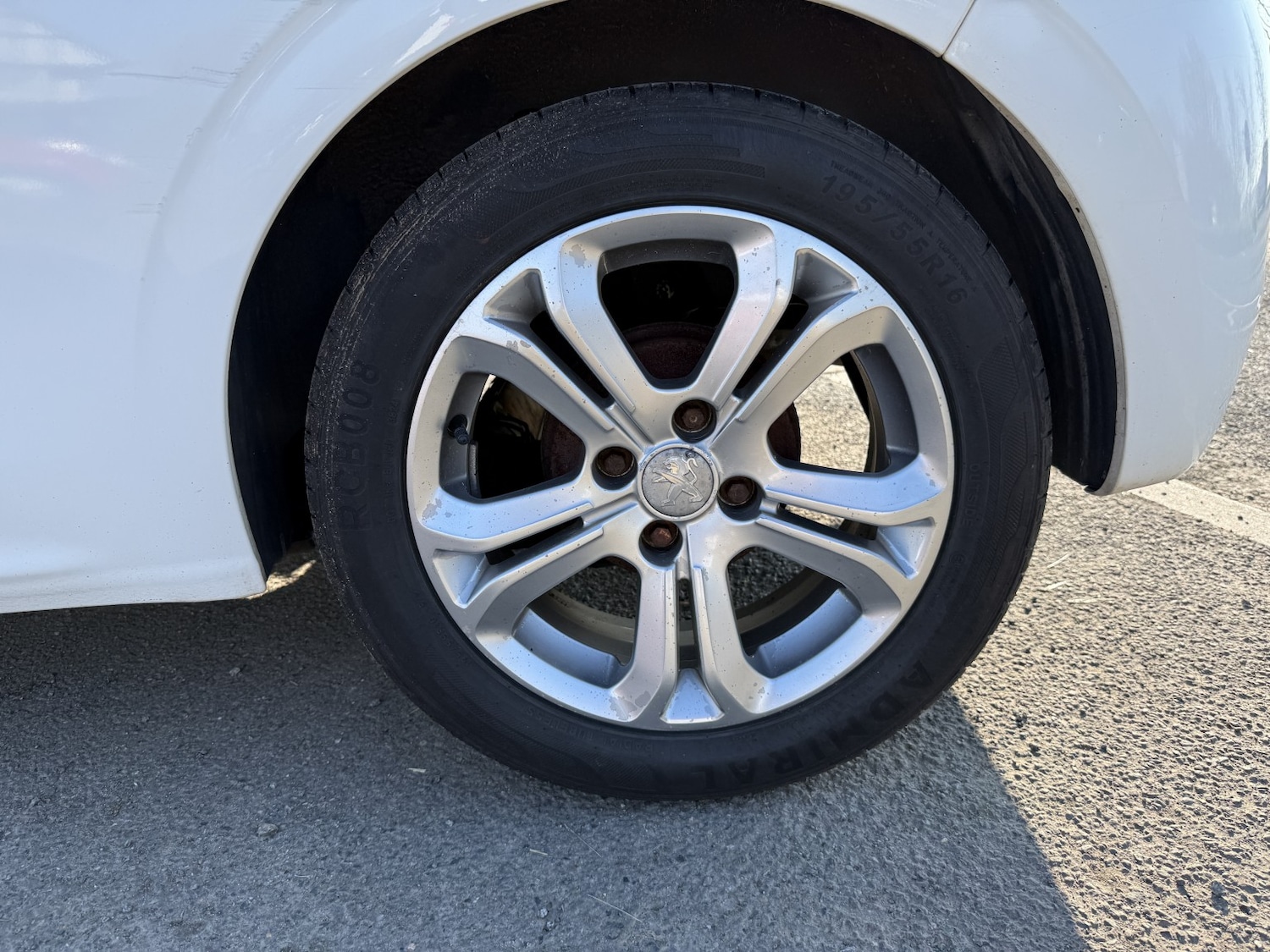 Used Peugeot 208 2013 for sale - 77759015: Photo 16