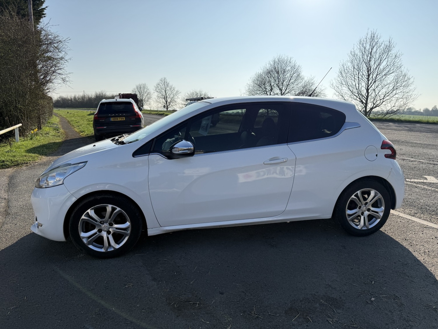 Used Peugeot 208 2013 for sale - 77759015: Photo 5