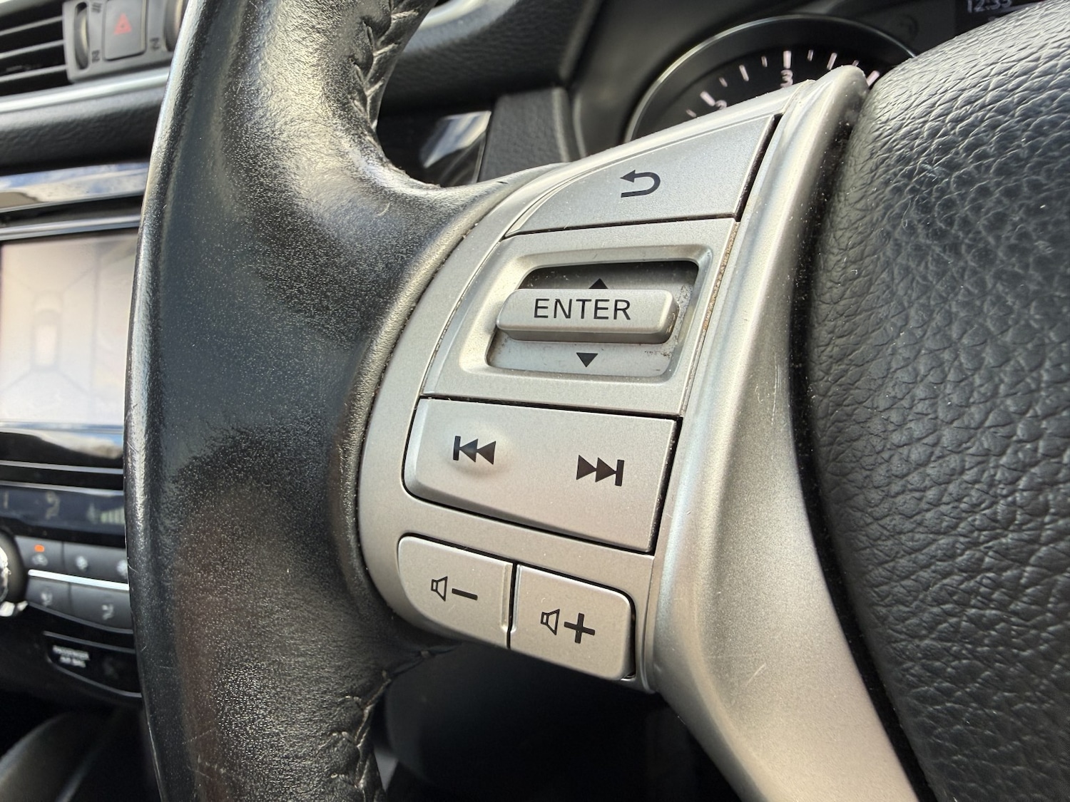 Used Nissan Qashqai 2016 for sale - 76418294: Photo 31