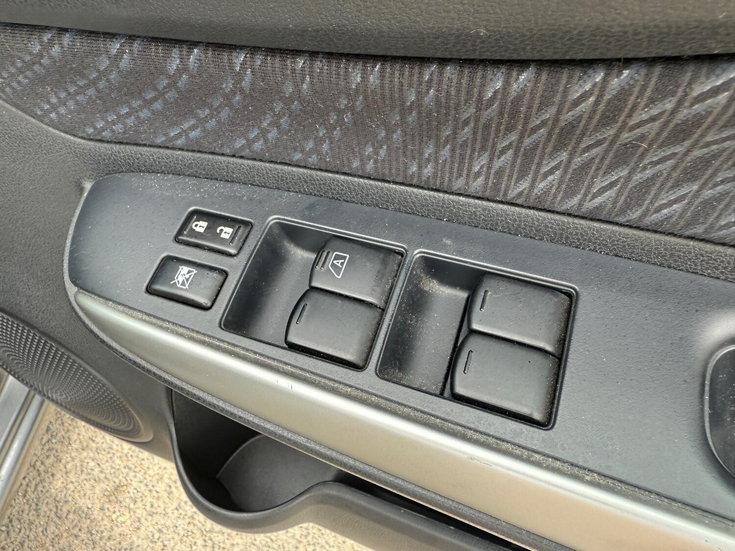 Used Nissan Note 2015 for sale - 76794230: Photo 24