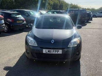 Used Renault Megane 2011 for sale - 76082705: Photo