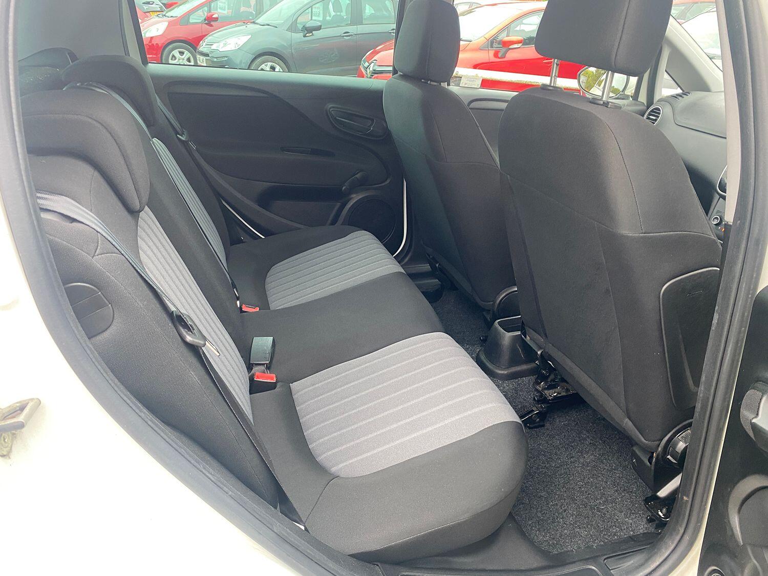 Used Fiat Punto 2017 for sale - 76242879: Photo 11