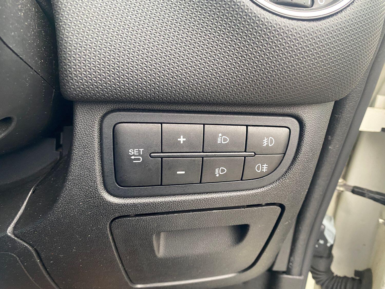 Used Fiat Punto 2017 for sale - 76242879: Photo 12