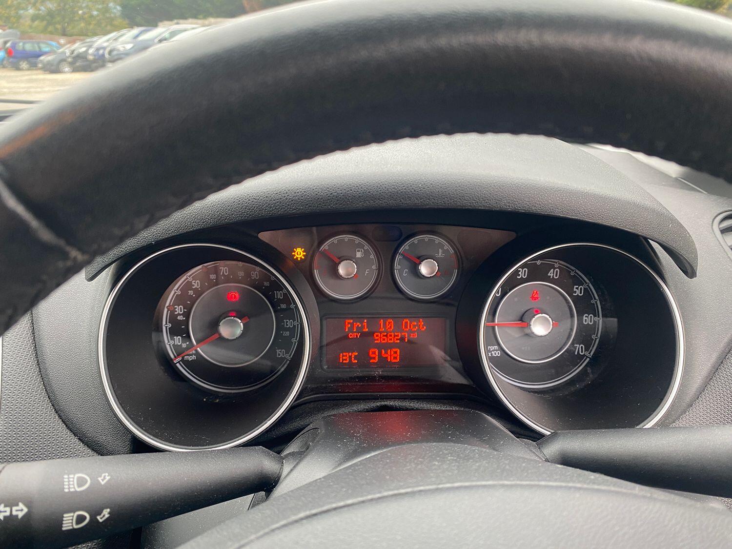 Used Fiat Punto 2017 for sale - 76242879: Photo 13