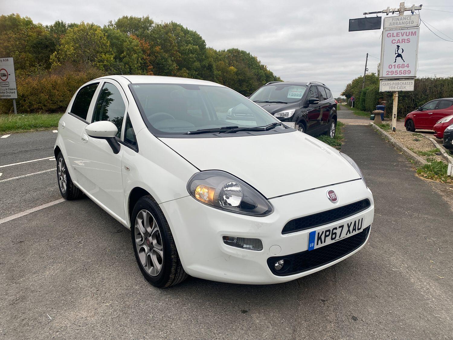 Used Fiat Punto 2017 for sale - 76242879: Photo 2