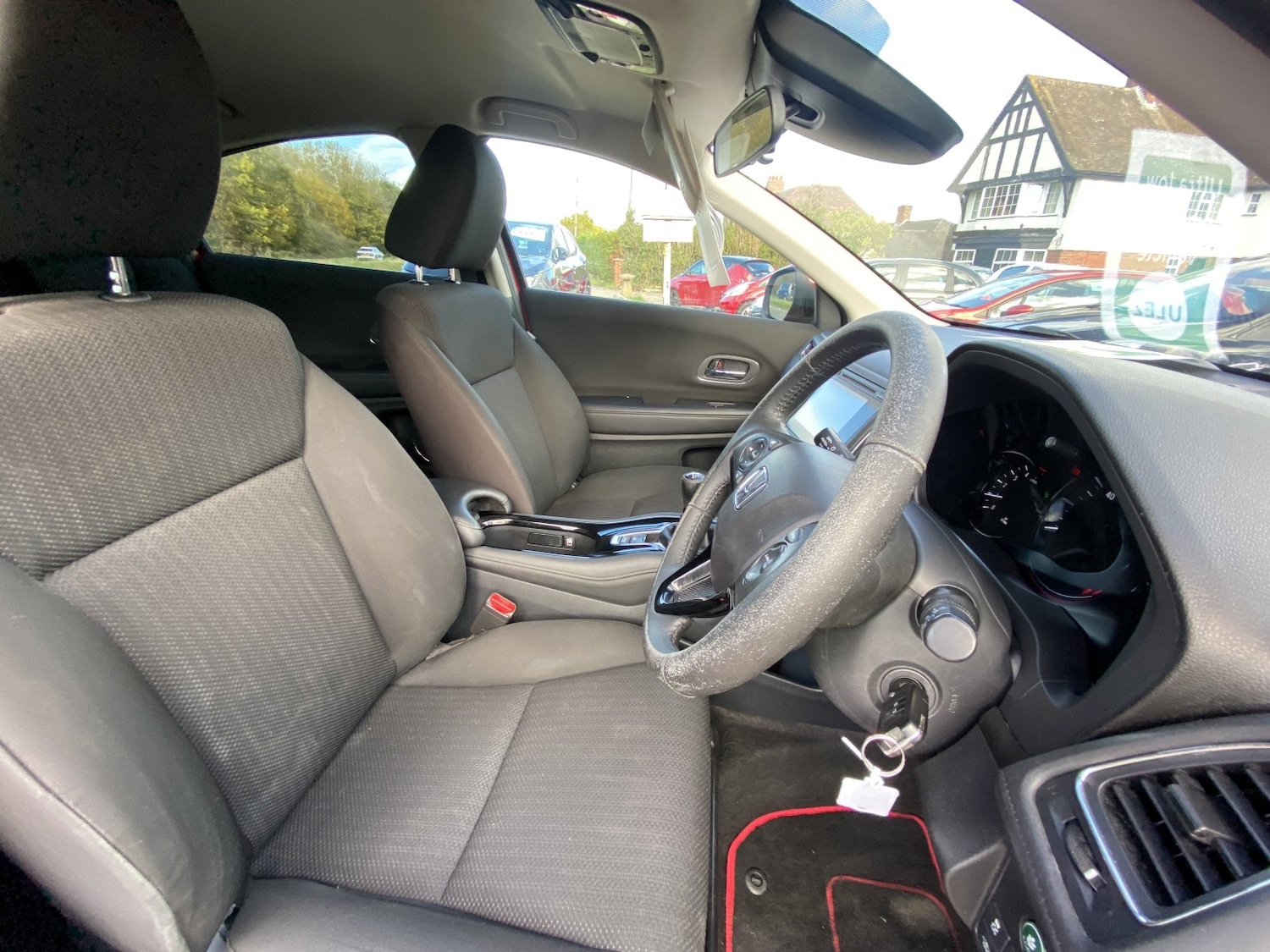 Used Honda HR-V 2016 for sale - 76369237: Photo 11