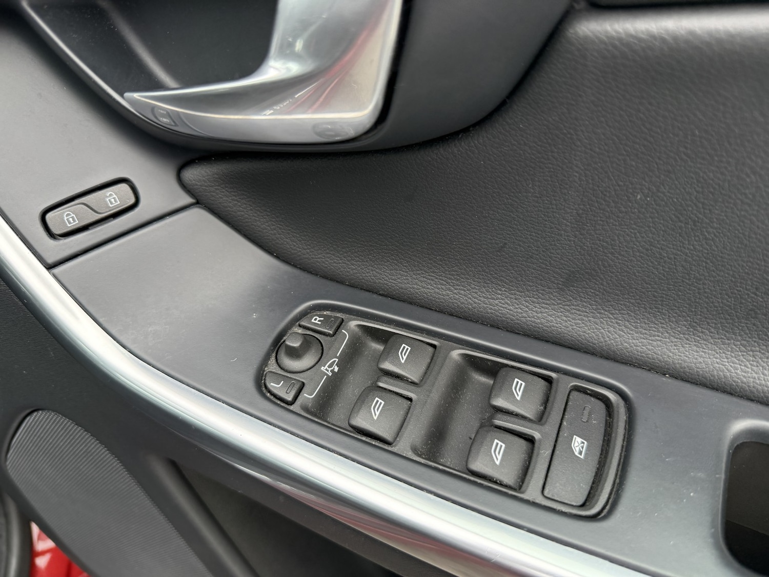 Used Volvo XC60 2014 for sale - 75999868: Photo 25