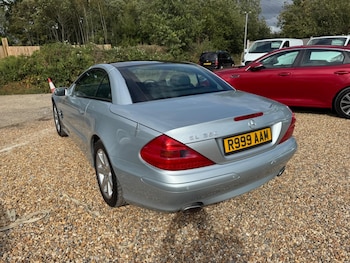 Used Mercedes-Benz SL 2004 for sale - 76584030: Photo