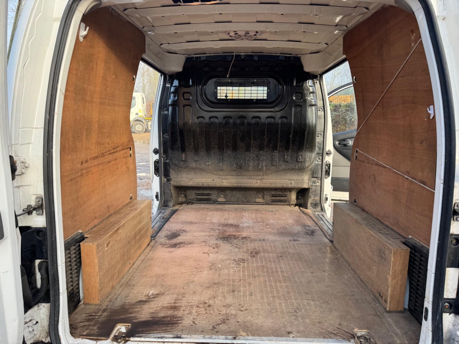 Used Nissan NV200 2015 for sale - 77203080: Photo 14