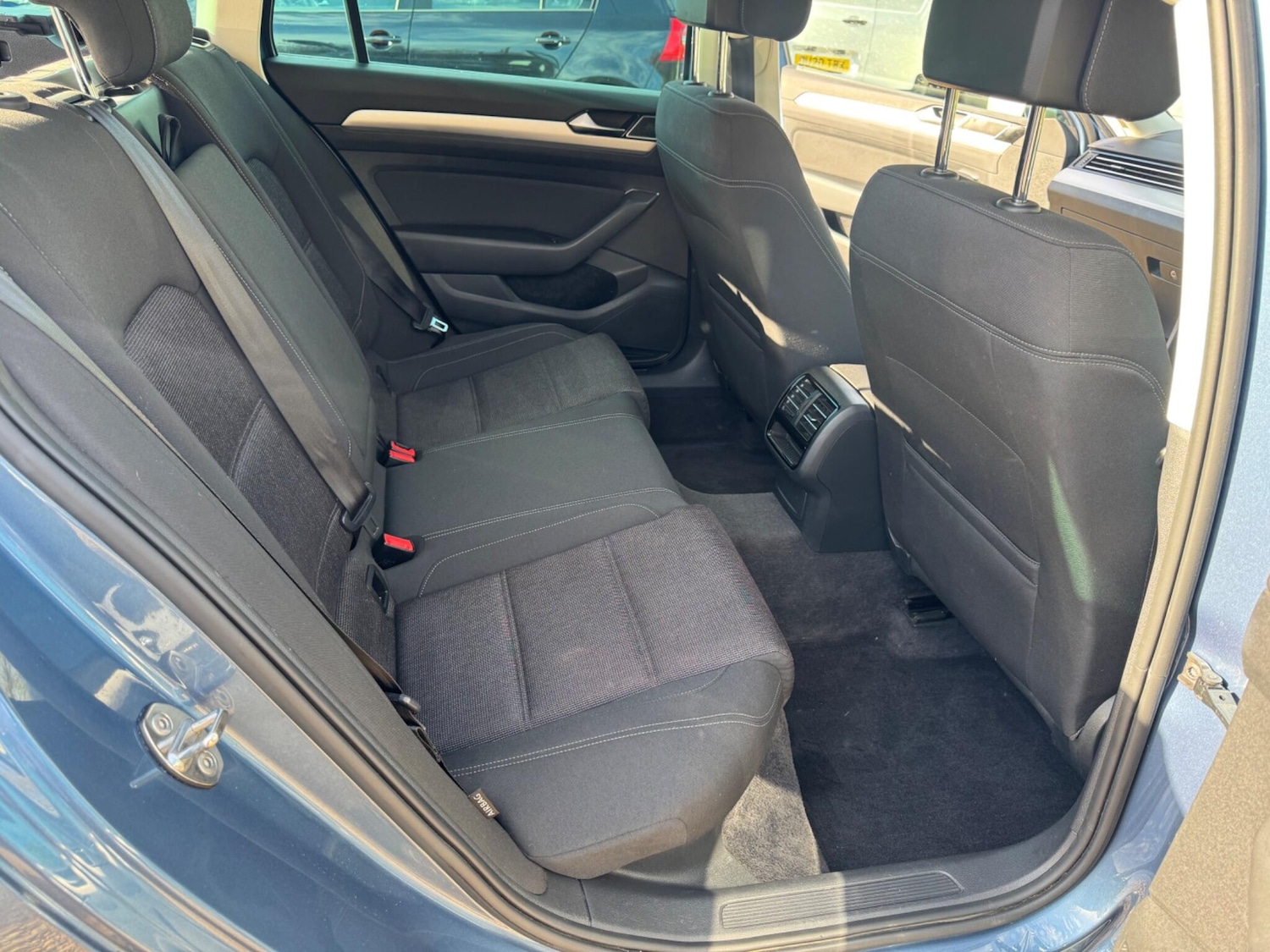 Used Volkswagen Passat 2015 for sale - 76584132: Photo 13