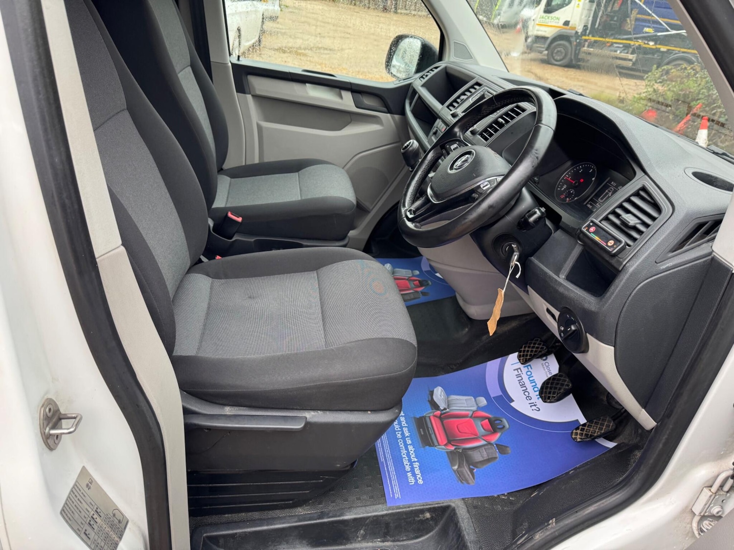 Used Volkswagen Transporter 2019 for sale - 76765772: Photo 16