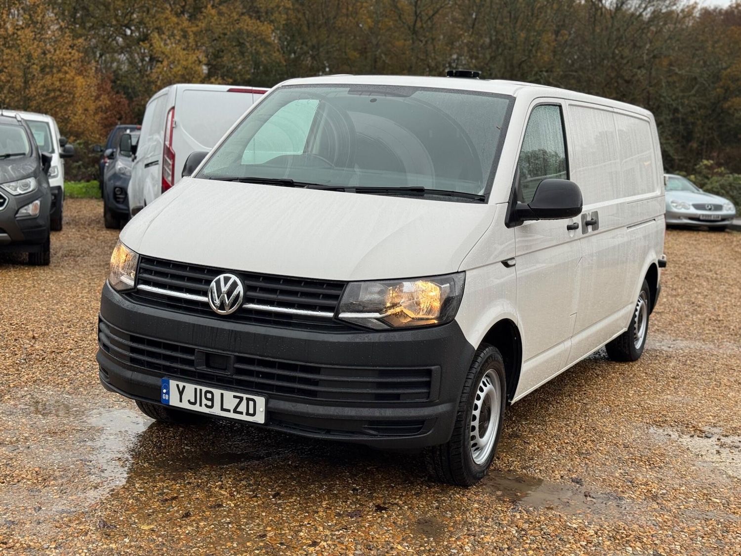 Used Volkswagen Transporter 2019 for sale - 76765772: Photo 2