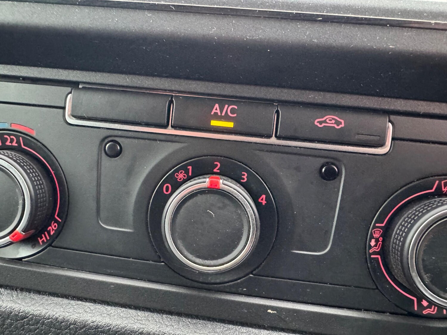 Used Volkswagen Transporter 2019 for sale - 76765772: Photo 24