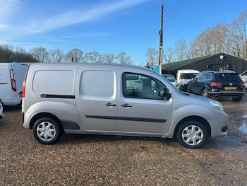 Used Renault Kangoo 2017 for sale - 77015368: Photo