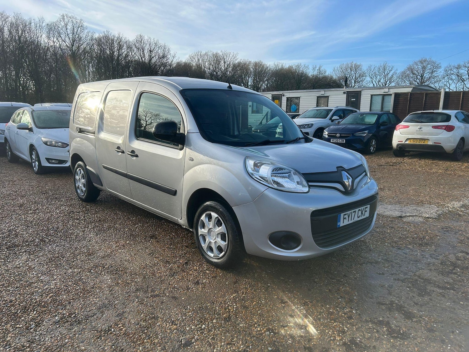 Used Renault Kangoo 2017 for sale - 77015368: Photo 2