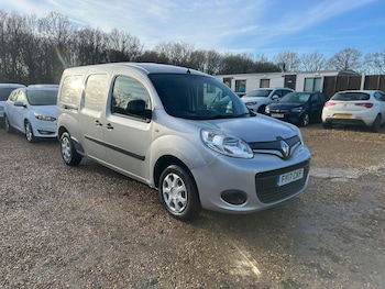 Used Renault Kangoo 2017 for sale - 77015368: Photo