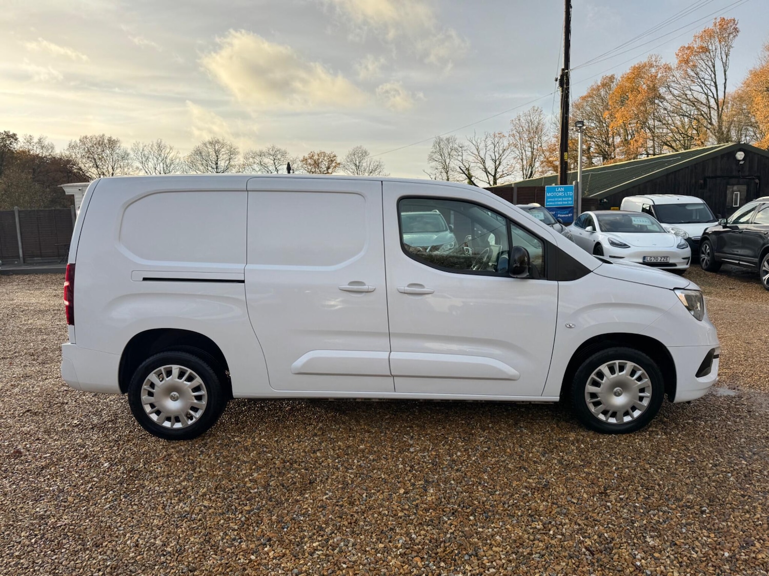 Used Vauxhall Combo 2023 for sale - 76823600: Photo 6