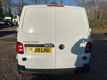 Used Volkswagen Transporter 2019 for sale - 77052518: Photo
