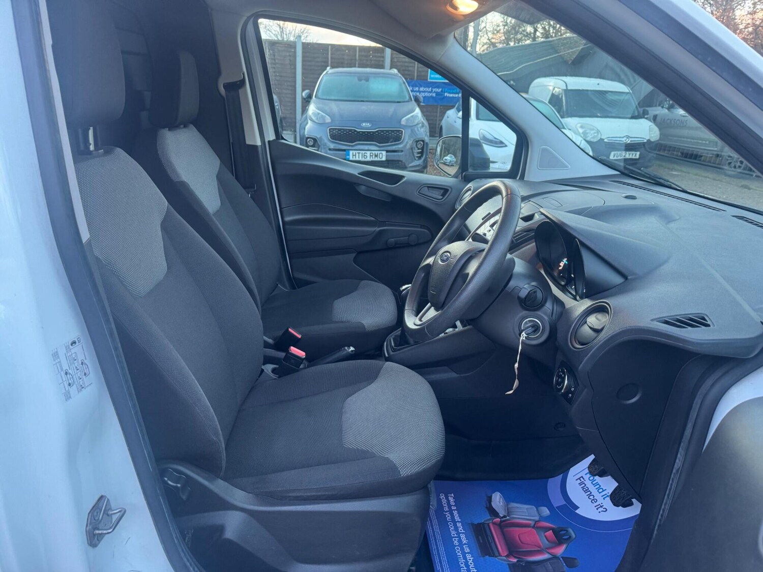 Used Ford Transit Courier 2020 for sale - 76801180: Photo 14