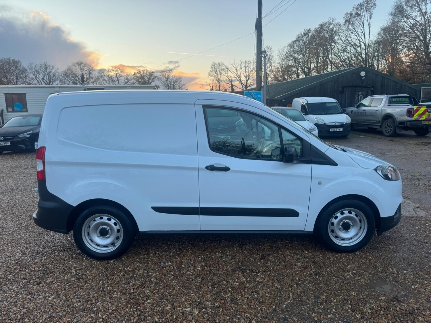 Used Ford Transit Courier 2020 for sale - 76801180: Photo 8