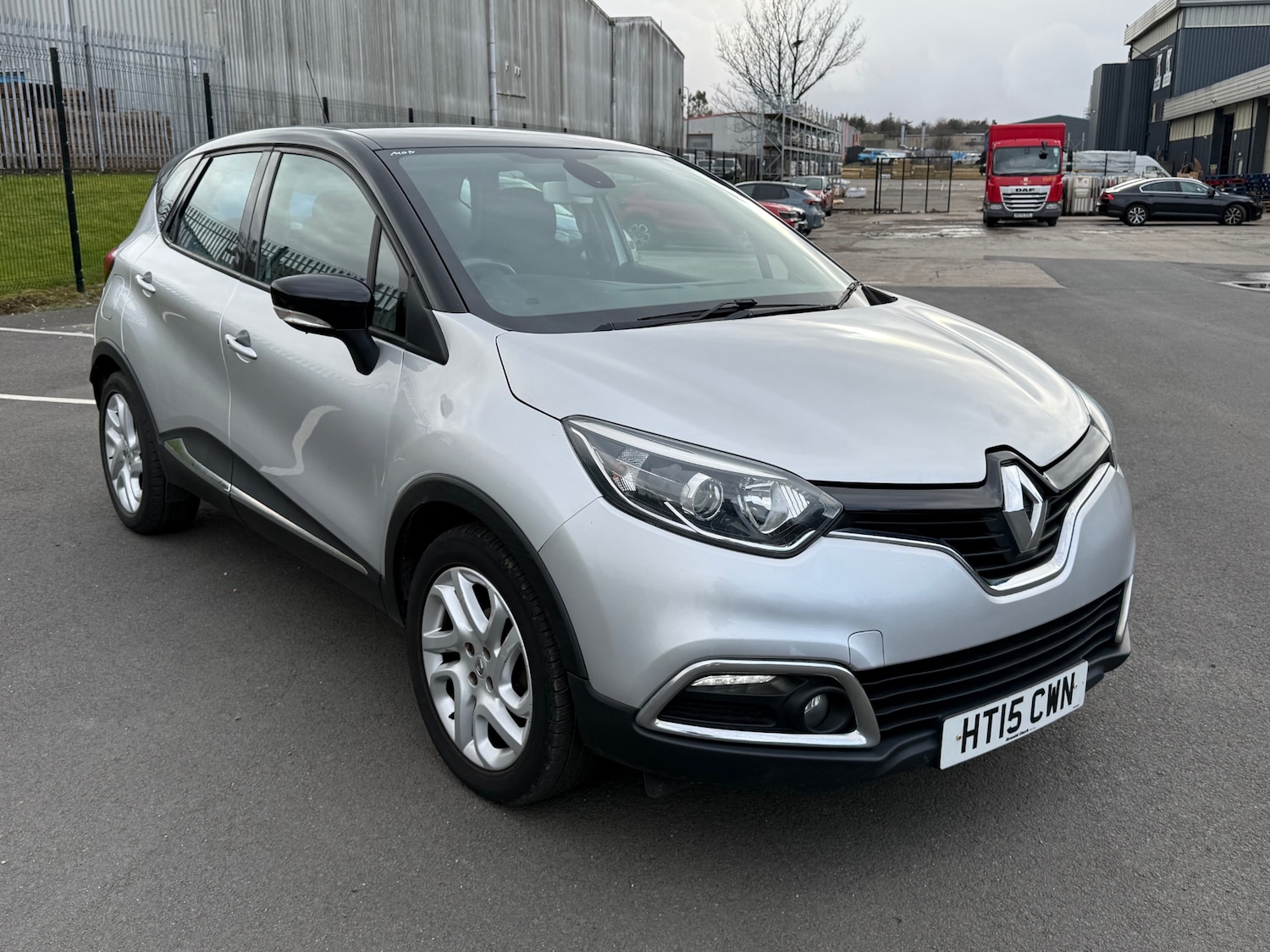 Used Renault Captur 2015 for sale - 78000521: Photo 6