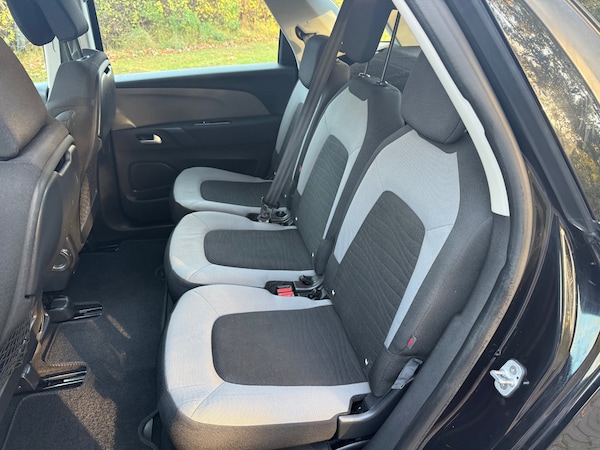 Used Citroen C4 Picasso 2015 for sale - 76281470: Photo 10