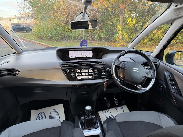 Used Citroen C4 Picasso 2015 for sale - 76281470: Photo 12