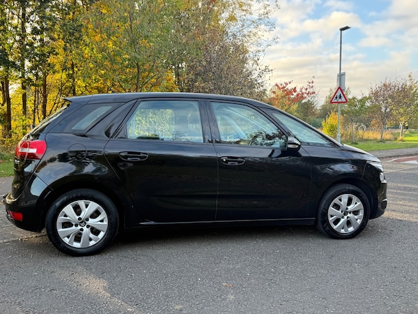 Used Citroen C4 Picasso 2015 for sale - 76281470: Photo 3