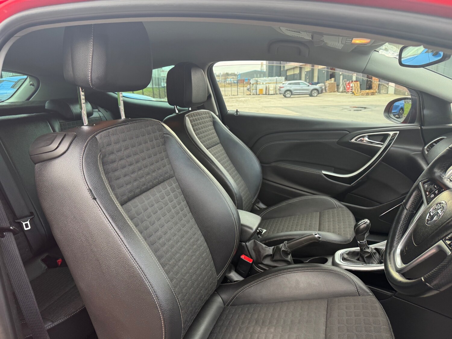 Used Vauxhall Astra GTC 2013 for sale - 77938622: Photo 8