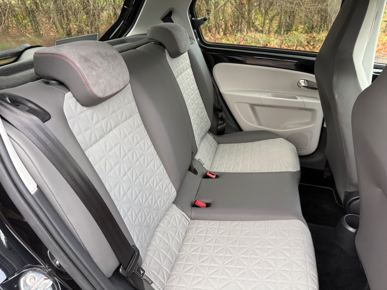 Used Volkswagen up! 2016 for sale - 76682528: Photo 9