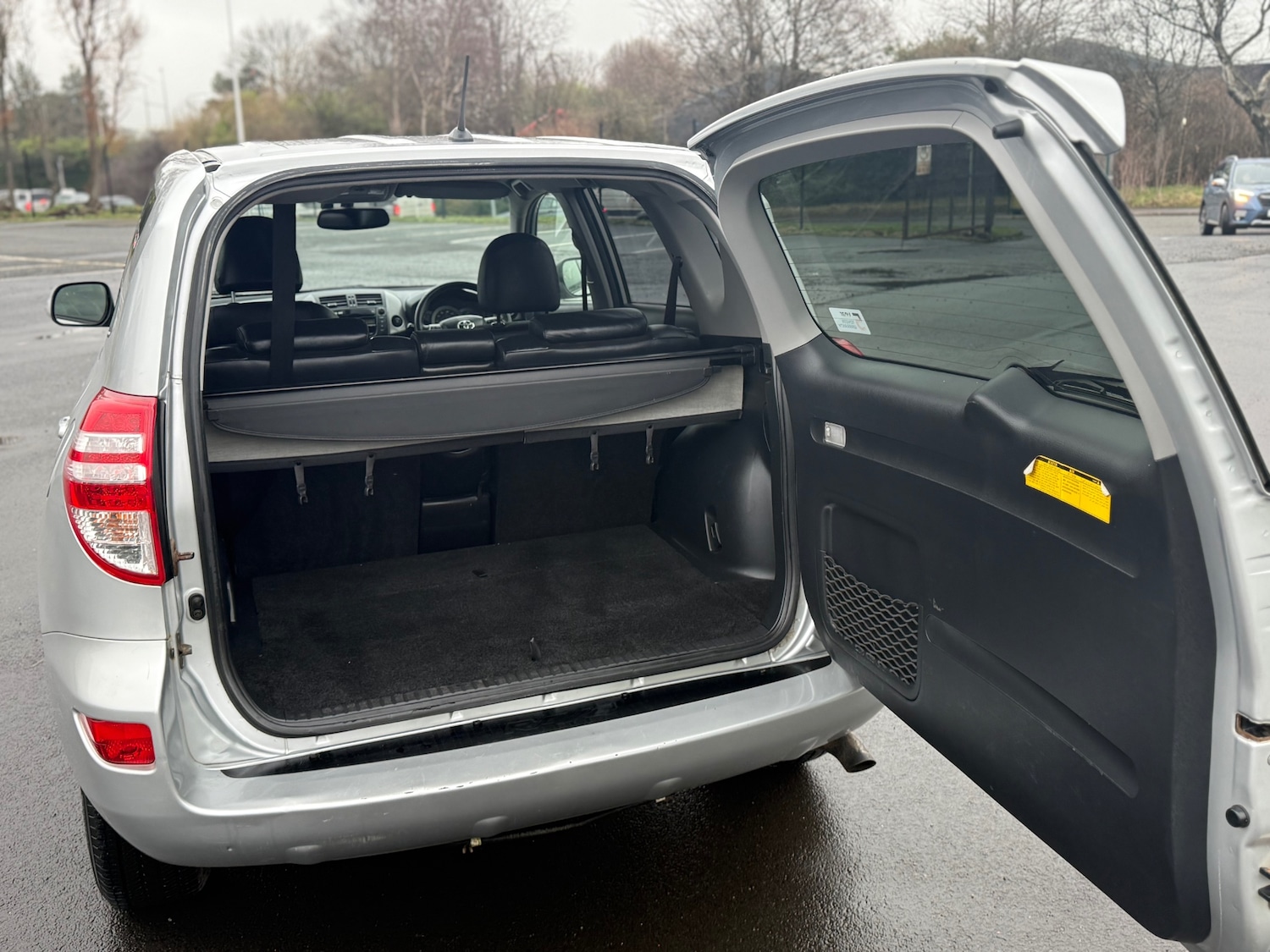 Used Toyota RAV4 2011 for sale - 77504365: Photo 6