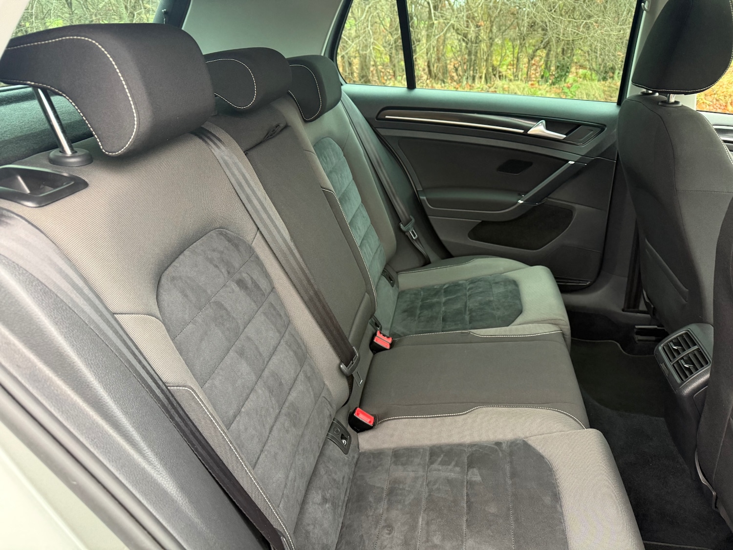 Used Volkswagen Golf 2013 for sale - 76707597: Photo 12