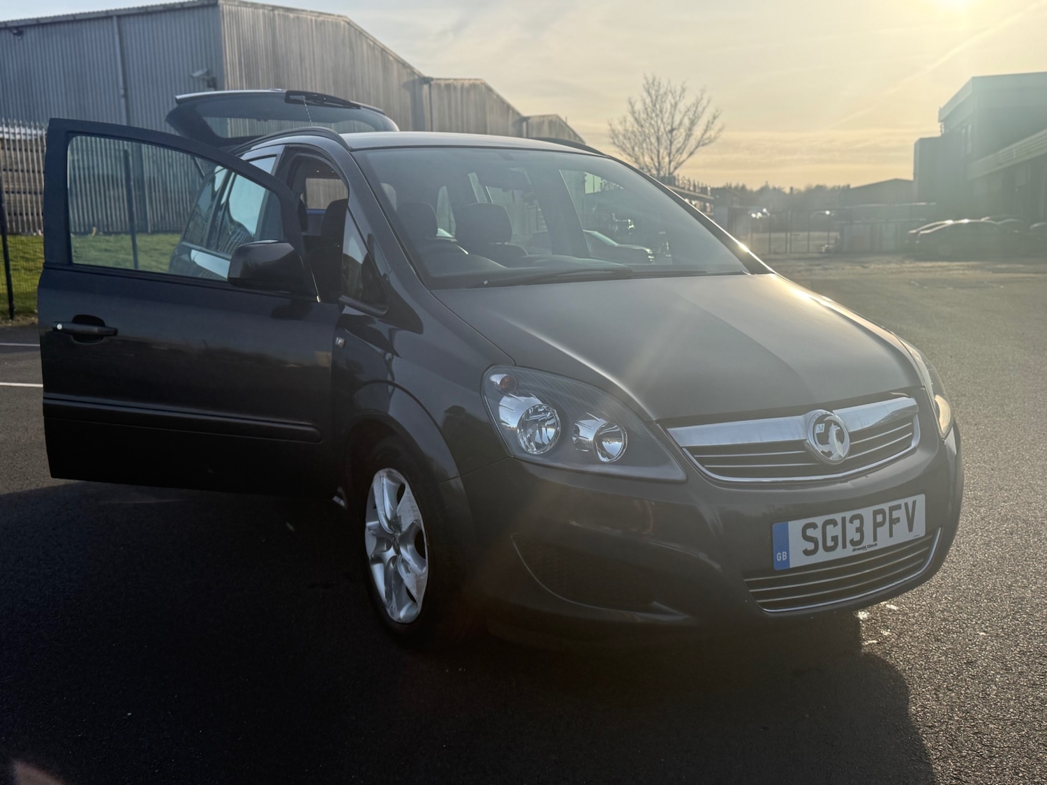 Used Vauxhall Zafira 2013 for sale - 77954106: Photo 17
