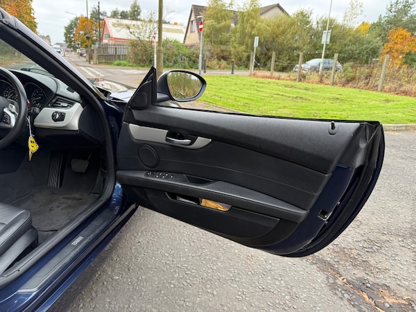 Used BMW Z4 2011 for sale - 76279188: Photo 15