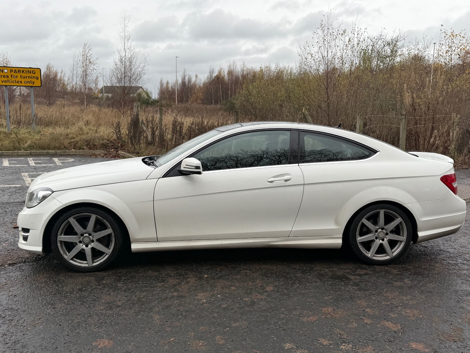 Used Mercedes-Benz C Class 2014 for sale - 76707484: Photo 5