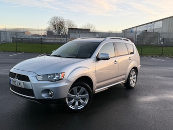 2010 (10) - 2.2 DI-D Juro 5dr SST