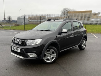 Used Dacia Sandero Stepway 2018 for sale - 77762667: Photo