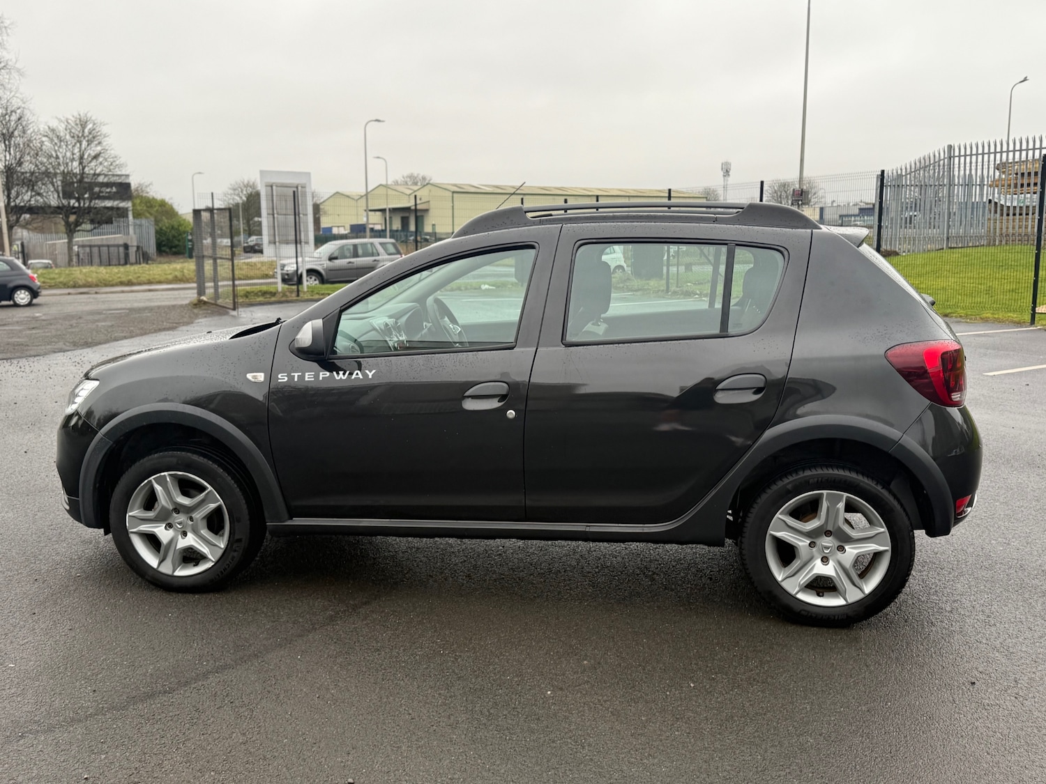 Used Dacia Sandero Stepway 2018 for sale - 77762667: Photo 8