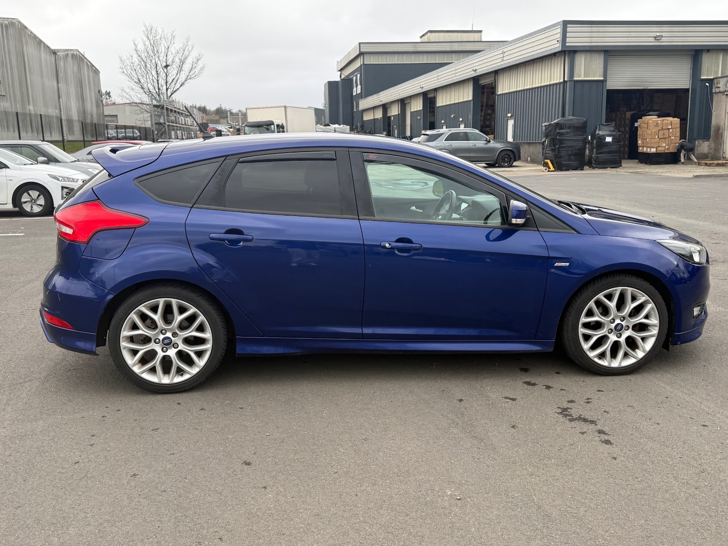 Used Ford Focus 2018 for sale - 77928892: Photo 6