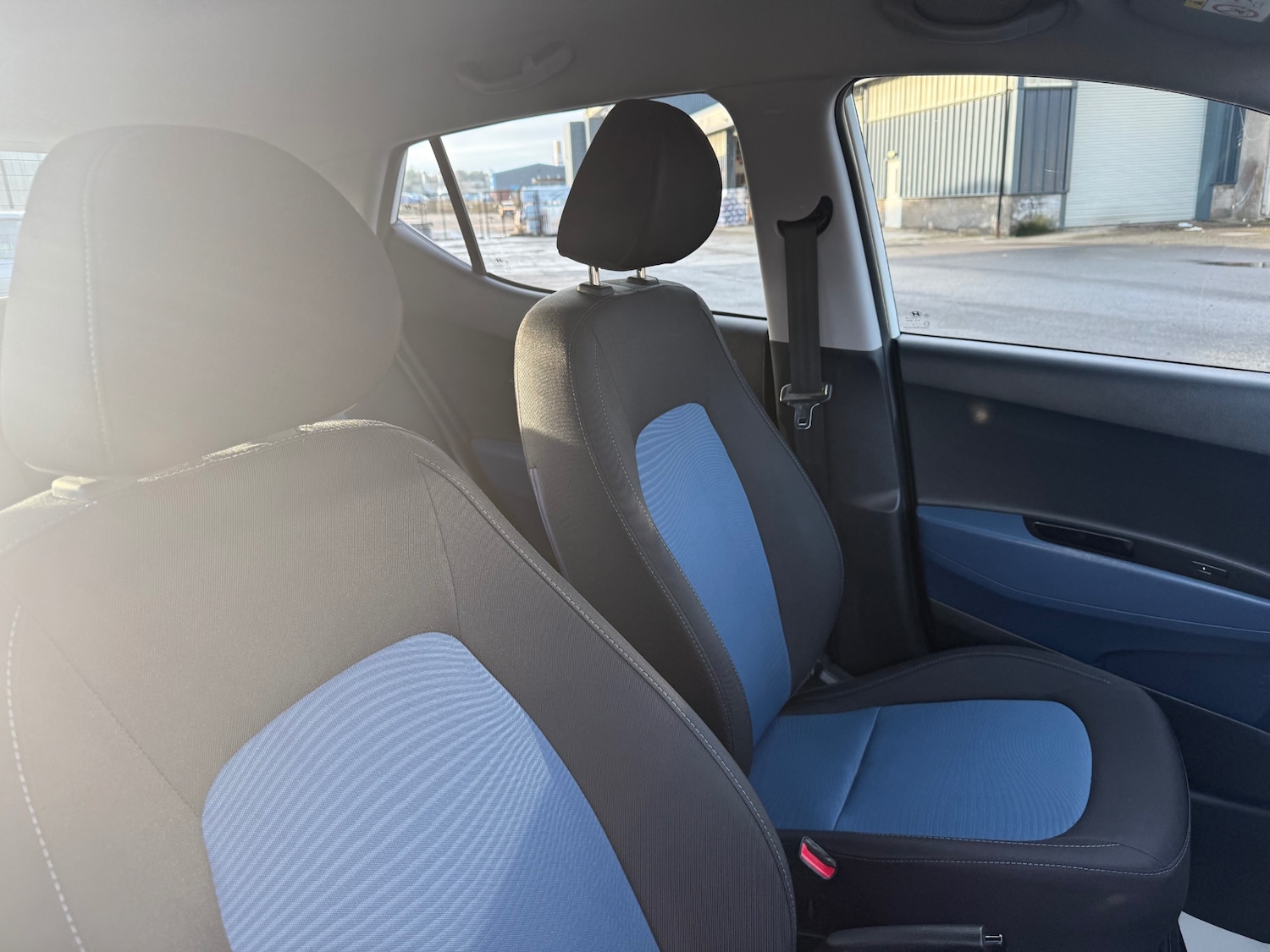 Used Hyundai i10 2014 for sale - 77228476: Photo 11