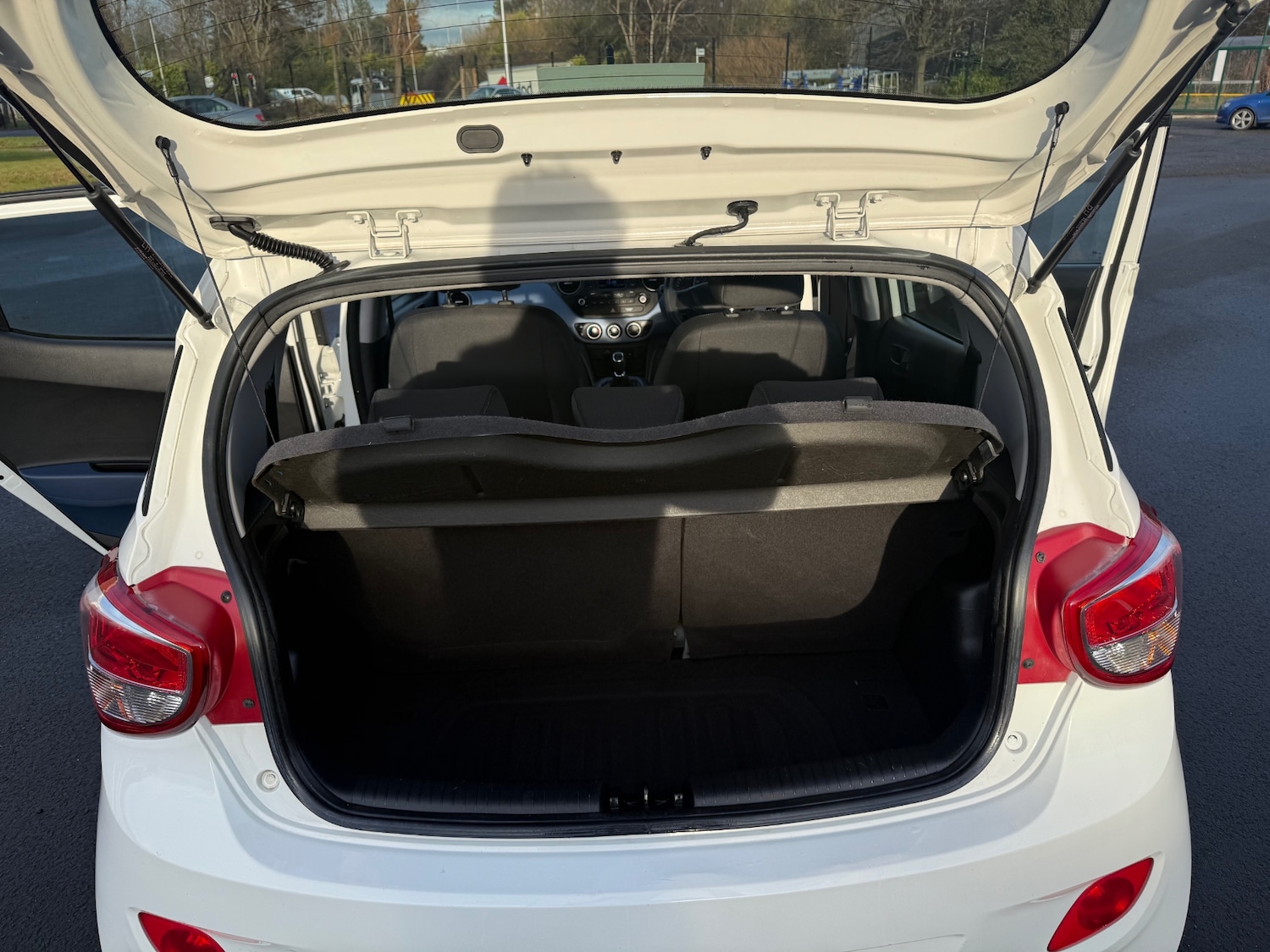 Used Hyundai i10 2014 for sale - 77228476: Photo 13