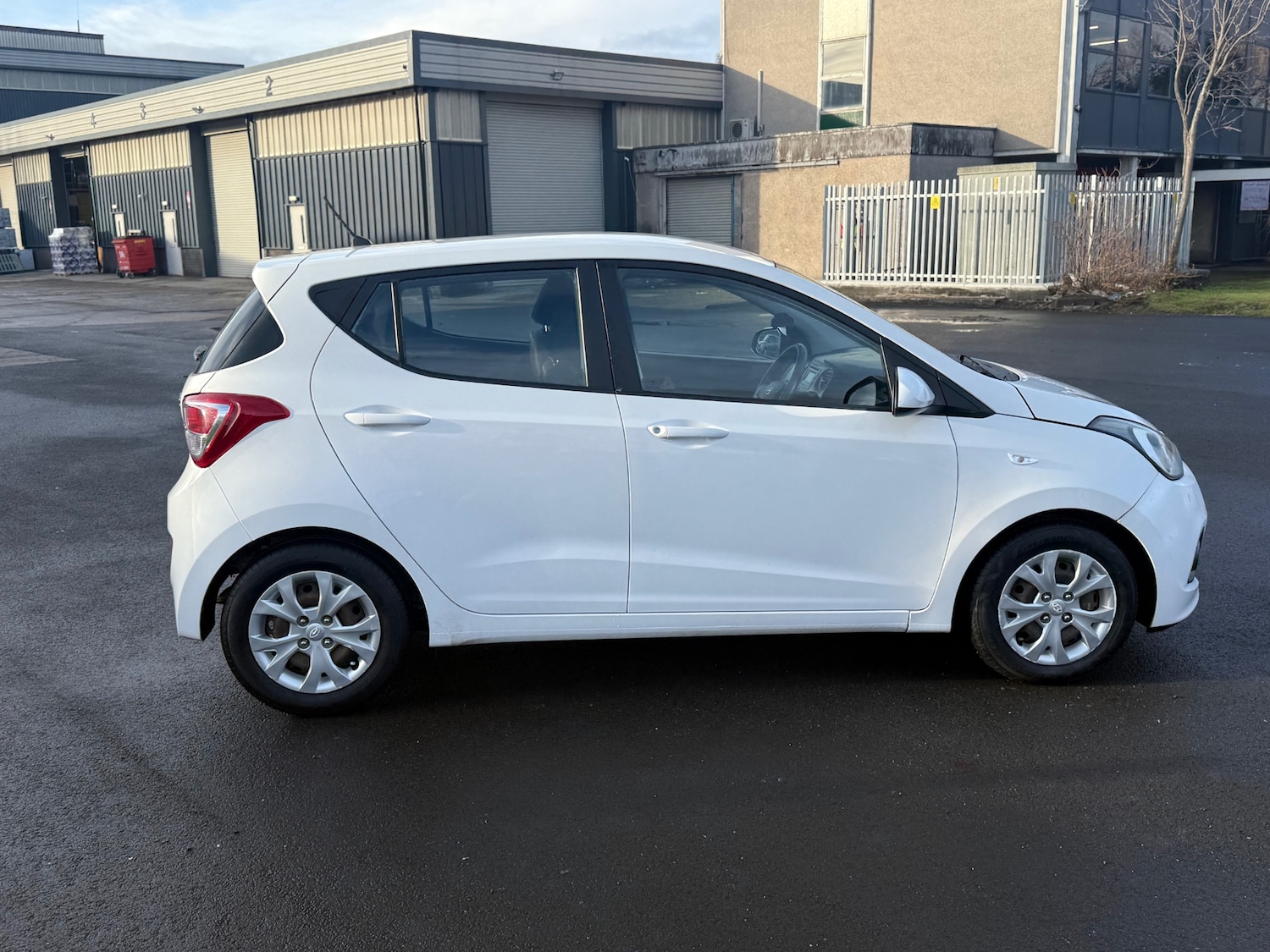Used Hyundai i10 2014 for sale - 77228476: Photo 7