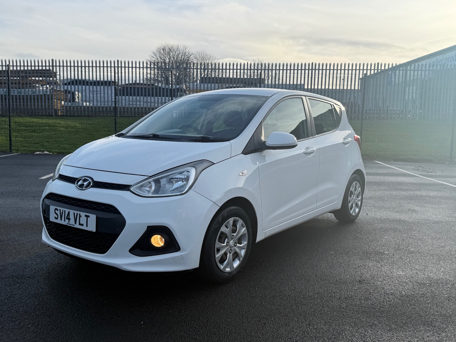Used Hyundai i10 2014 for sale - 77228476: Photo 8