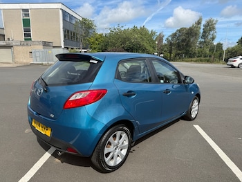 Used Mazda Mazda2 2014 for sale - 79127035: Photo