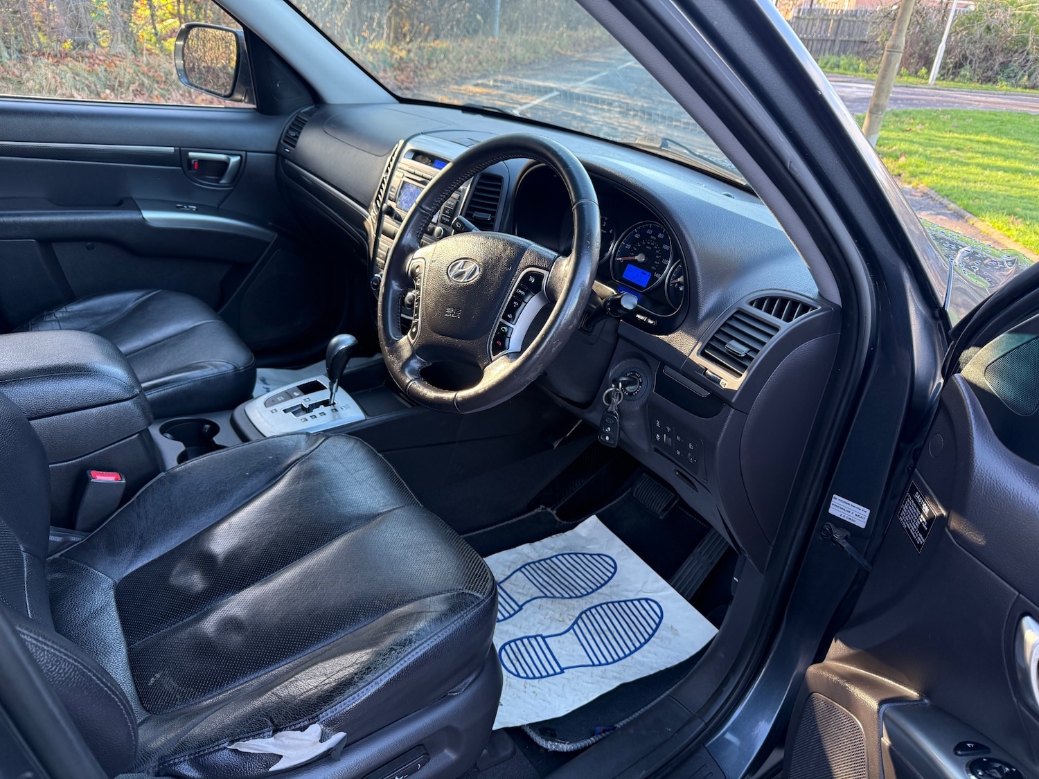 Used Hyundai Santa Fe 2012 for sale - 77242255: Photo 11