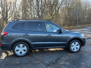 Used Hyundai Santa Fe 2012 for sale - 77242255: Photo