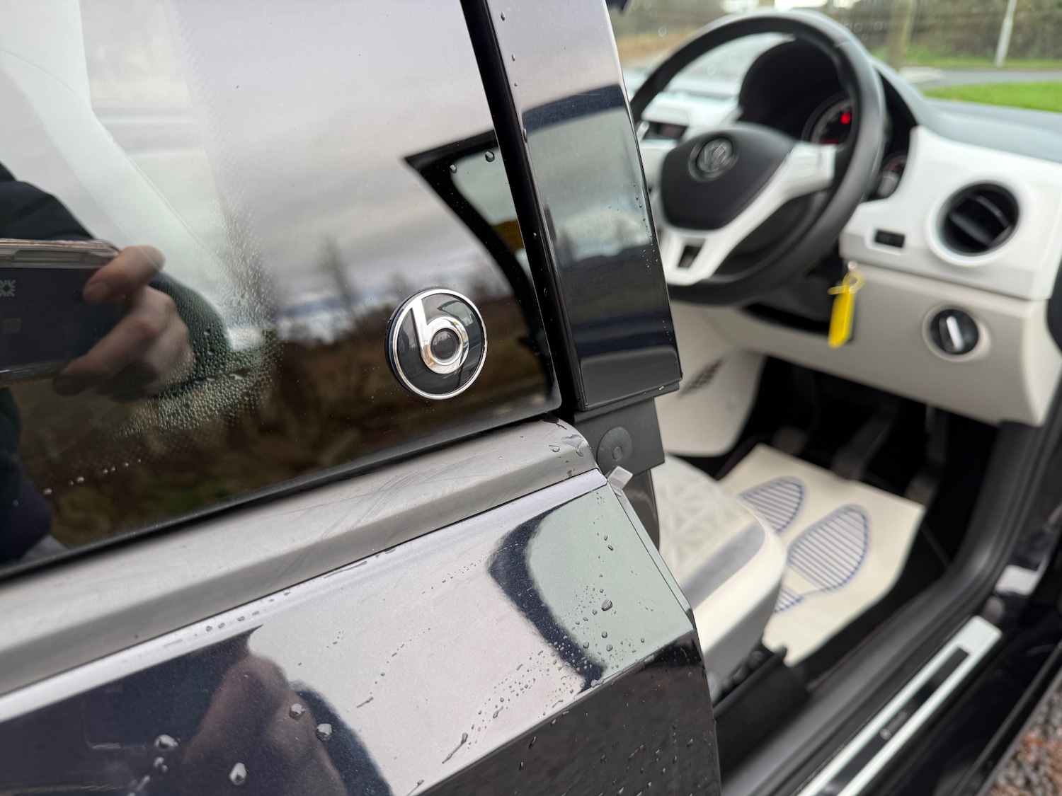 Used Hyundai Santa Fe 2012 for sale - 77242255: Photo 6