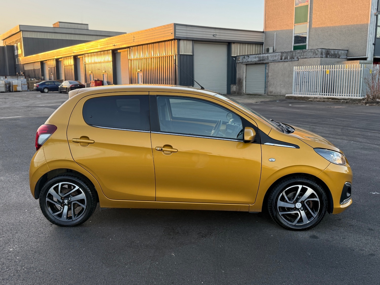 Used Peugeot 108 2017 for sale - 77071152: Photo 3